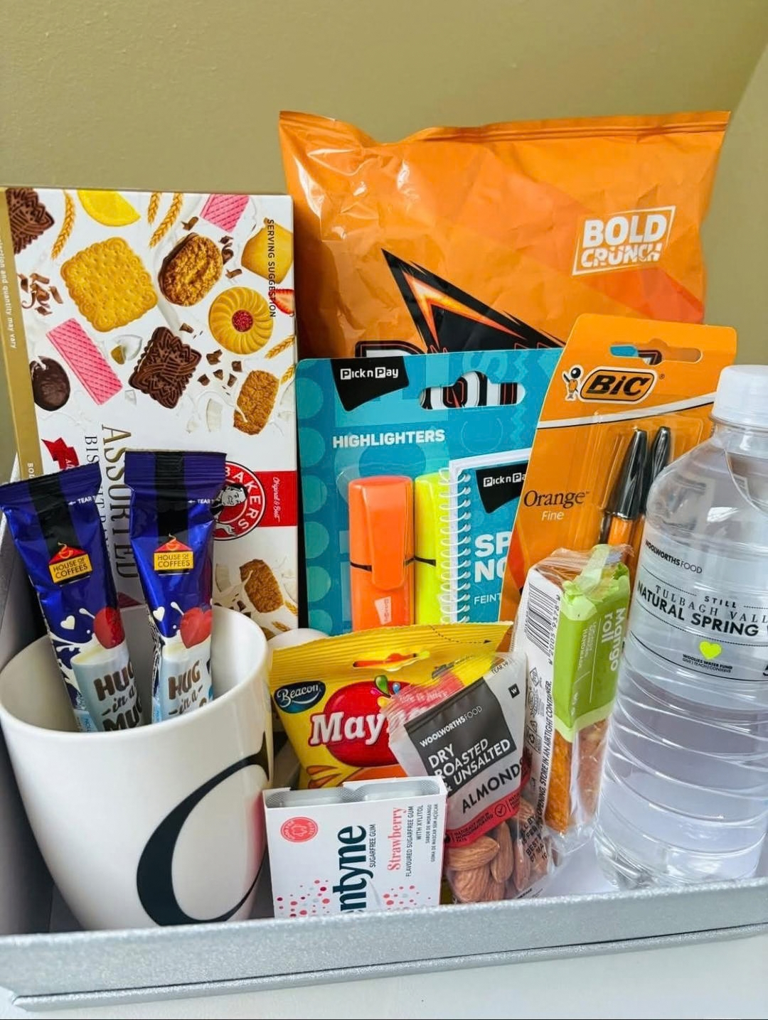 Ultimate Survival Box hamper presentation example